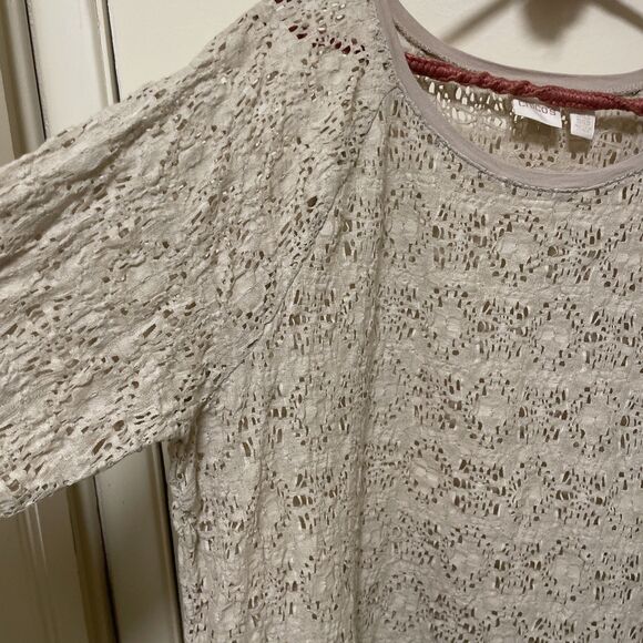 Chico’s Womens Beige Noel Novelty Texture Tunic Top w/ Knit Trim Size 2 Large - Picture 2 of 6